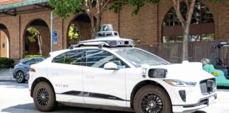 Nightly Waymo Robotaxi Parking Lot Honkfest Disrupts San Francisco Residents news-14082024-212147