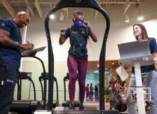 Inside L.A.’s New $50,000/year Wellness Club: Smoothies and Blood Draw Services news-14082024-224157