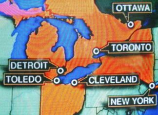 Massive Blackout in Metro Detroit and Northeast: 50 Million Without Power news-14082024-224748