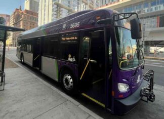 Hybrid Buses Debut in Phoenix, Arizona: Benefits and Impact on Public Transportation news-14082024-230927
