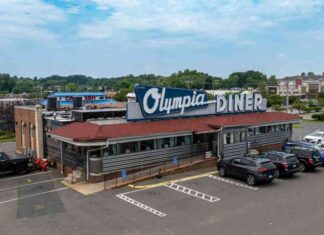 Iconic 70-Year-Old Olympia Diner for Sale in Newington, CT news-14082024-234404