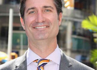 New CEO Brian Niccol at Starbucks Receives $113 Million Payday, Allows Remote Work news-15082024-064606