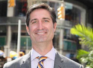 Starbucks CEO Eligible to Earn Up to $113 Million in First Year news-16082024-072102