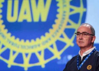 Stellantis CEO Criticized by UAW President for Job Cuts and Price Gouging news-17082024-012500