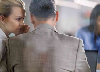 CFO’s 10-Year Affair Exposed: Higher Pay and Promotions Revealed news-17082024-072811