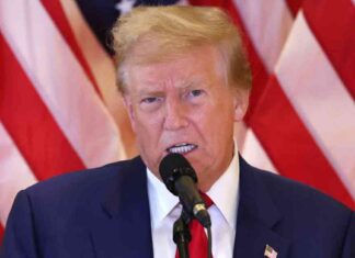 Delay of Hush Money Sentencing Sought by Trump for Post-Election Strategy news-17082024-132811