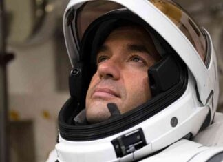 SpaceX’s First Spacewalk: Insights from the Polaris Dawn Commander news-17082024-193005