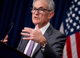 Jerome Powell and Bank CEOs Meet in Secret Meeting to Prevent Legal Disputes news-17082024-193100