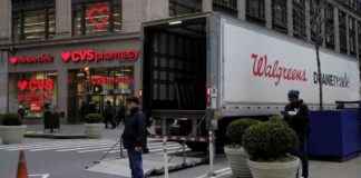 Struggles and Solutions of Walgreens and CVS Pharmacies: A Closer Look news-19082024-000808