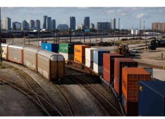 Cargo Delays Loom as Canada Strike Threat Resurfaces news-22082024-061714