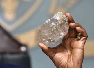 Botswana Unearths Second-Largest Diamond in the World news-23082024-131554