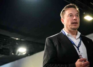 Elon Musk’s X Updates Grok Chatbot Amid Election Misinformation Concerns news-27082024-014257