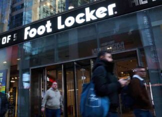 Foot Locker Achieves Positive Comparable Sales Growth After Six Quarters news-28082024-140538