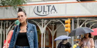 Ulta Misses Wall Street Expectations, Trims Guidance After Quarterly Sales Decline news-30082024-022458