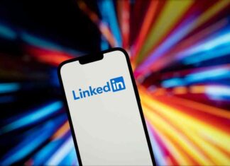 Optimize Your LinkedIn Profile: 6 Easy Steps for Success news-03092024-143457