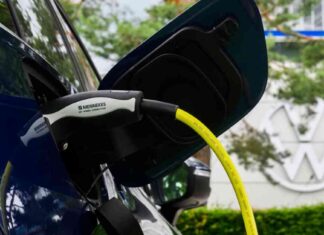 Transition to Electric Vehicles: Car Giants Face Harsh Realities news-10092024-082602