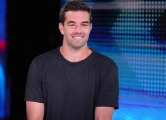 Exclusive: Fyre Fest 2 Tickets for $1.1M – Dive with Founder Billy McFarland news-10092024-200829