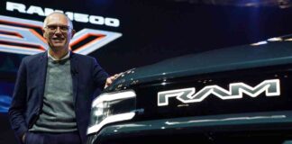 Stellantis CEO Faces Criticism from UAW and U.S. Dealers: Cuts and Sales Declines news-12092024-195931