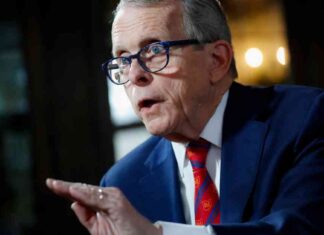 Republican Ohio Governor Condemns False Immigrant Pet-Eating Conspiracy news-15092024-205013