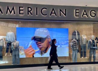 Amazon Faces Lawsuit by American Eagle for Selling Alleged Aerie Knock-Offs news-26092024-031044