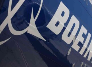 Boeing to Cut 17,000 Jobs and Delay 777X Jet due to Revenue Shortfall news-12102024-062549
