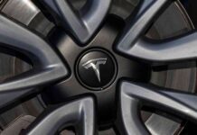 Tesla’s Strong Earnings and Forecast Boost Shares by 12% news-24102024-035302