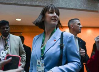 Reeves Confirms UK Fiscal Rule Change for £20bn Annual Investment Boost news-24102024-215711