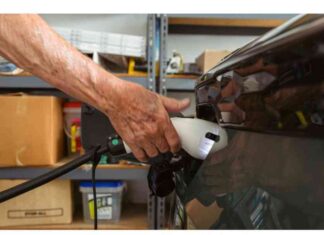 Trump Administration Reportedly Plans to End Electric Vehicle Tax Credit news-15112024-033916