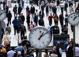 UK Economy Stalls in Q3: Causes, Implications, and Outlook news-15112024-154239