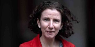 Minister Resigns in Protest Against Starmer’s Aid Cuts minister-resigns-in-protest-against-starmers-aid-cuts