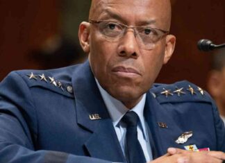 Trump Fires Top US Military Officer in Pentagon Shake-Up trump-fires-top-us-military-officer-in-pentagon-shake-up