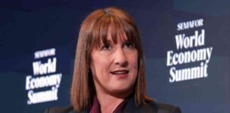 Reeves Proposes US Car Import Tariff Cut in UK Trade Deal reeves-proposes-us-car-mport-tariff-cut-in-uk-trade-deal