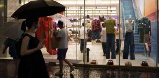 Chinese Consumer Spending Declines Amid Trade War Impacts chinese-consumer-spending-declines-amid-trade-war-mpacts