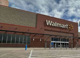 Trump Urges Walmart Not to Raise Prices Amid Tariffs, Absorb Tax Costs trump-urges-walmart-not-to-raise-prices-amid-tariffs-absorb-tax-costs